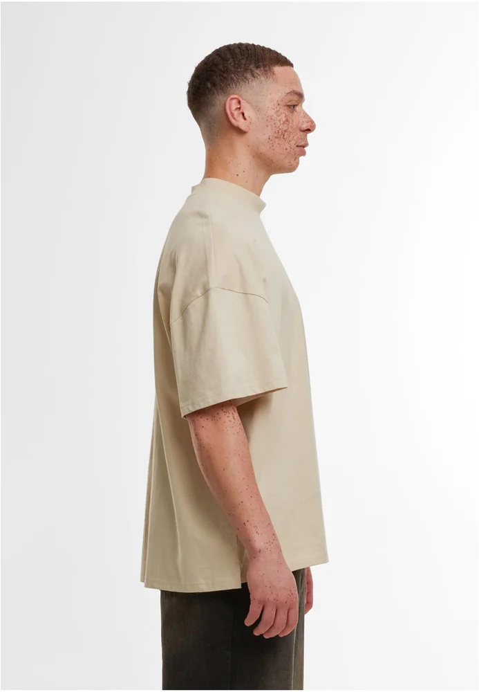 Oversized Mock Neck Tee – Bild 4